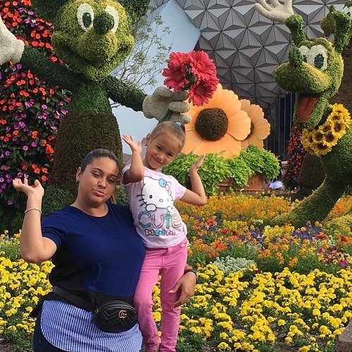A picture of Winter Ramos with her daughter, Summer.